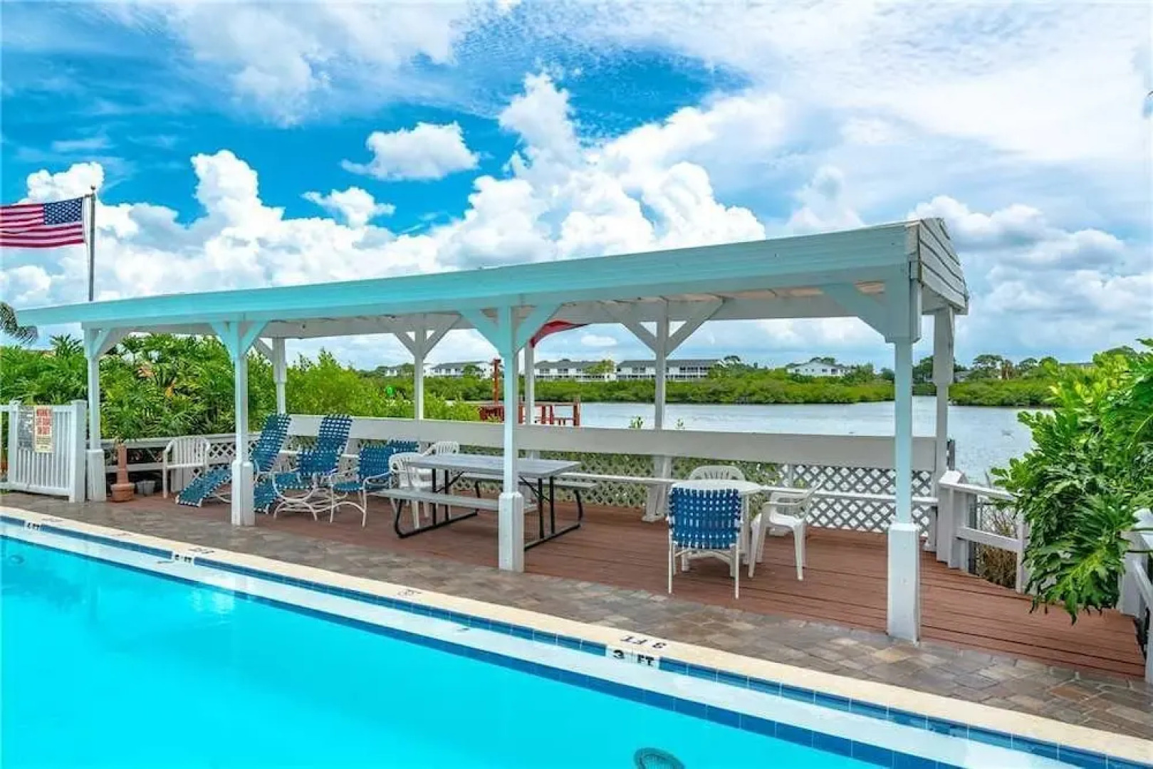 Seashell 19 - Two Bedroom Condo