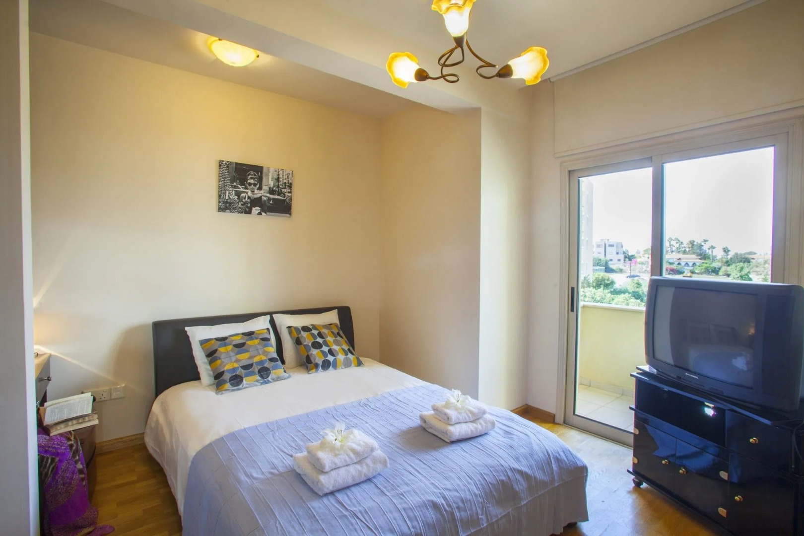 Mackenzie Eftyhia Suite