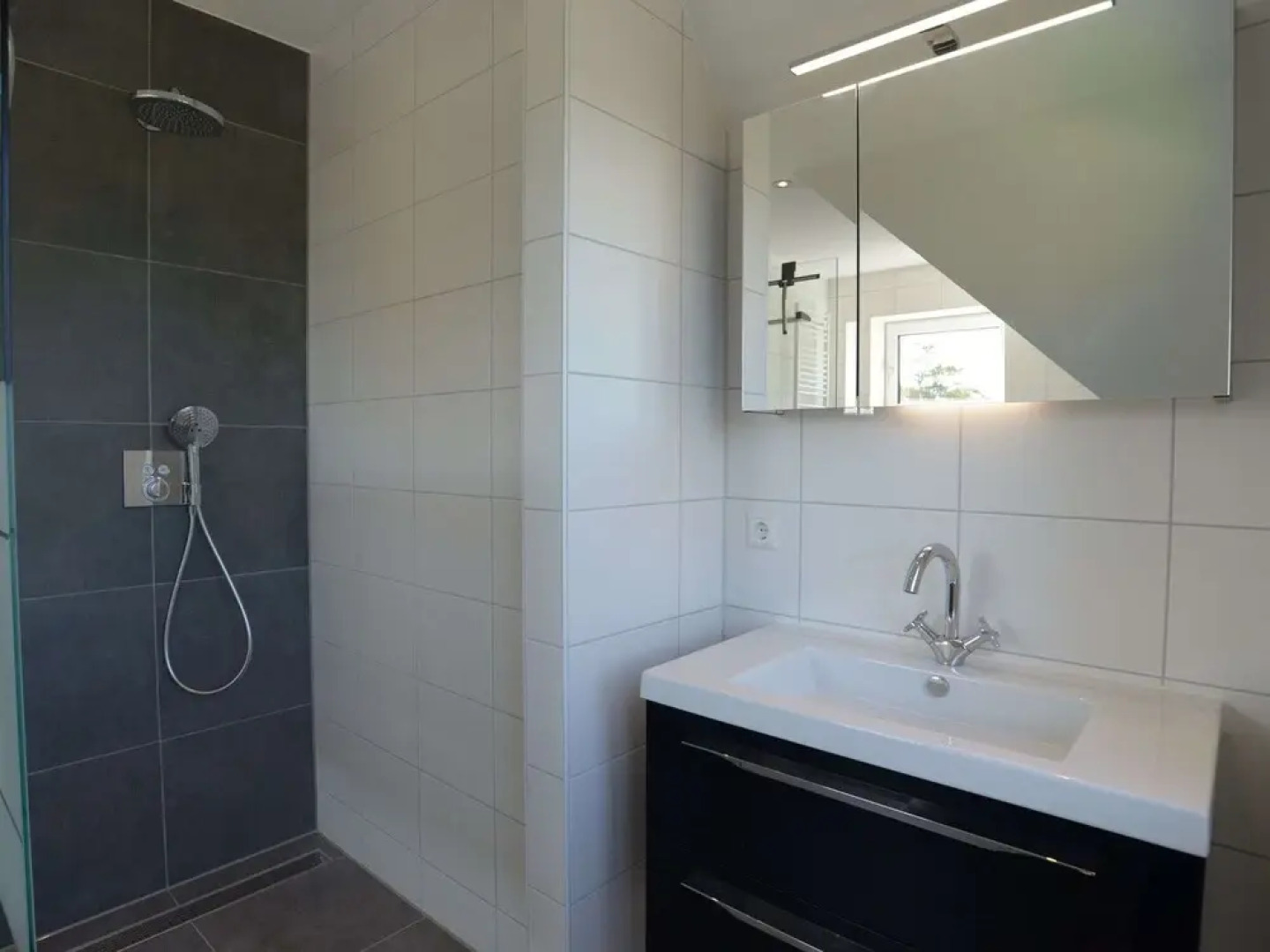 Peaceful Villa in De Koog near Sea