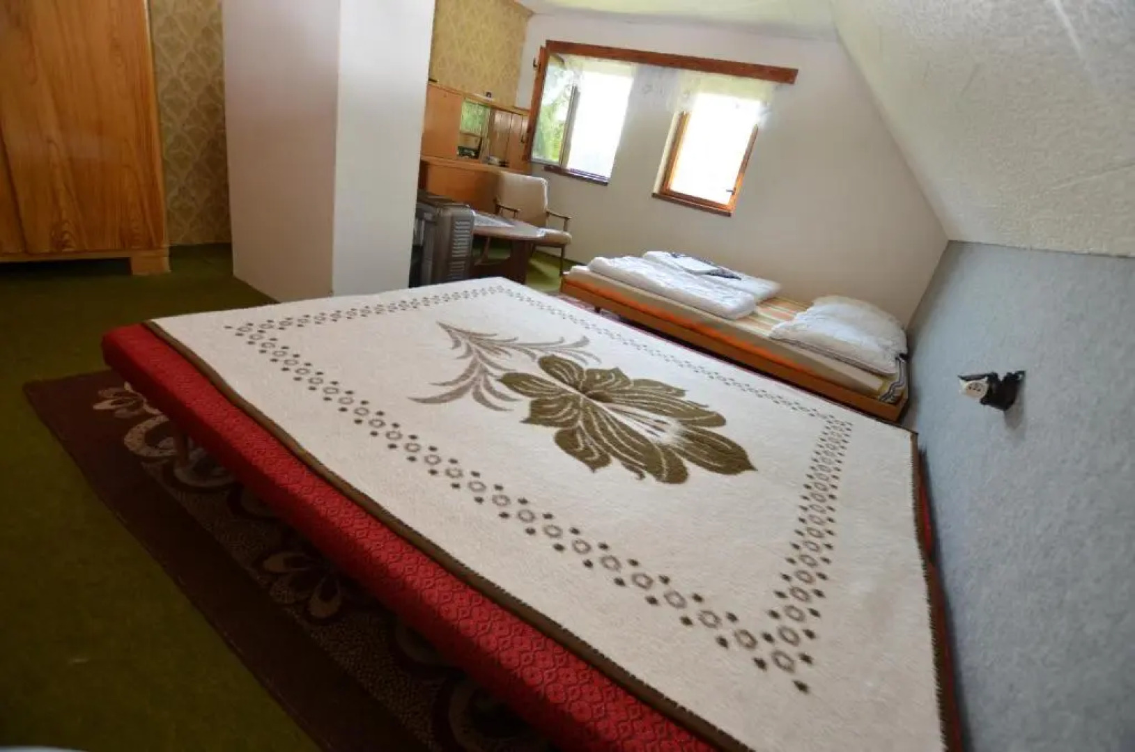 Mountain Chalet Hoja 1