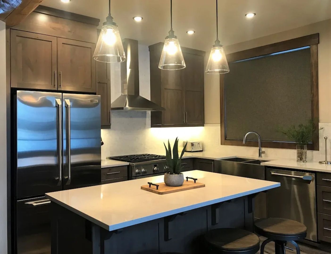 Snow Creek Cabins by Fernie Lodging Co.