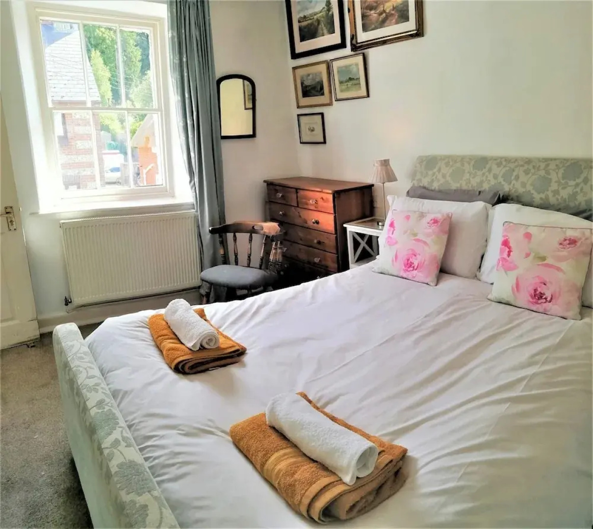 Escape the Ordinary - Dorset Village Vacation