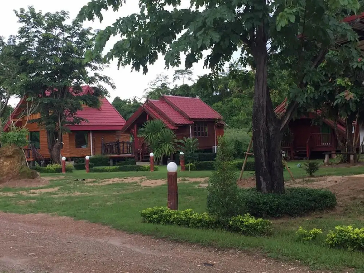 Baan Phukaotoknam Resort
