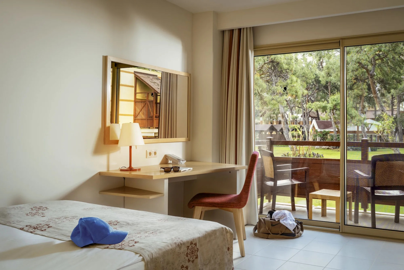 Robinson Camyuva - Adults only