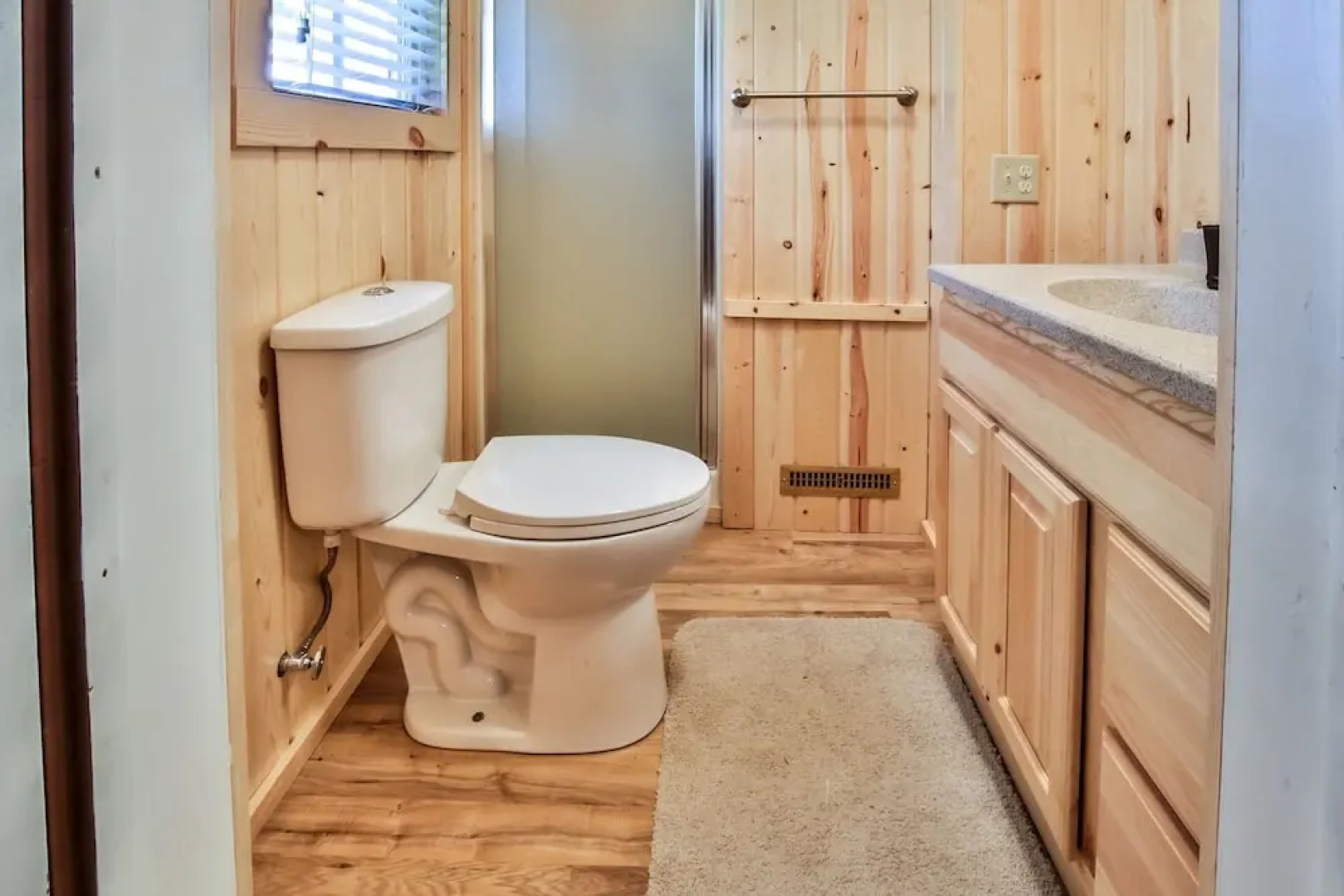 Bear Cave & Cubs Den - 4 Br Cottage