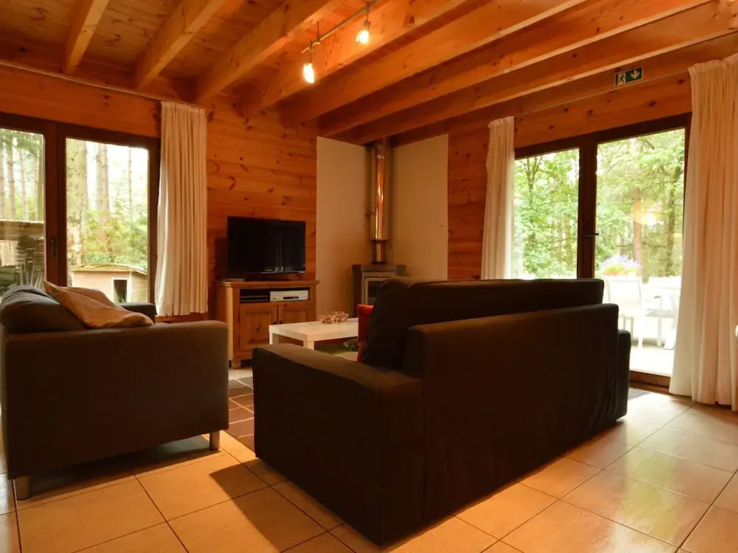 Attractive Wooden Holidayhome With Private Garden in a Natural Area