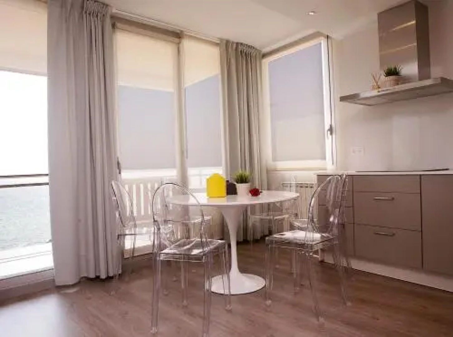 Great Sea-Side Barcelona Apartment