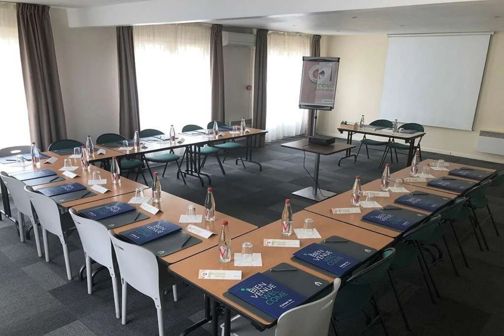 Kyriad Direct Montpellier St Jean de Vedas – La Peyrière