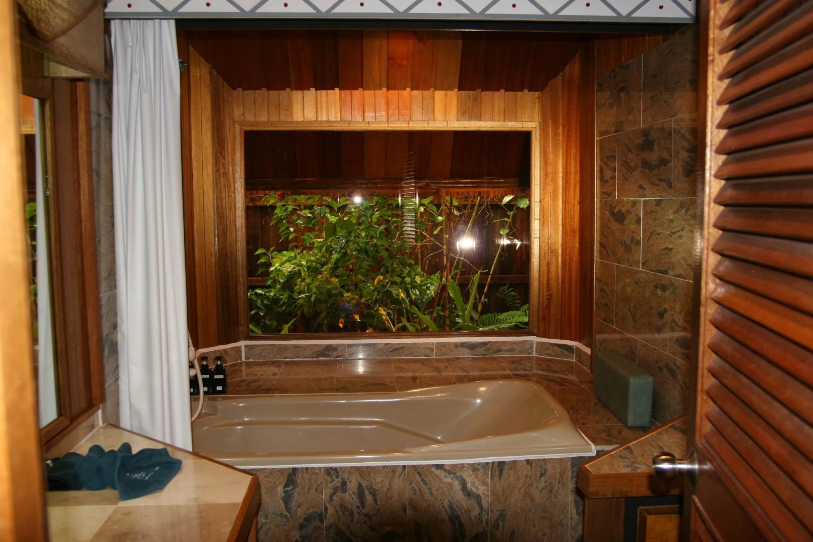 Palau Plantation Resort