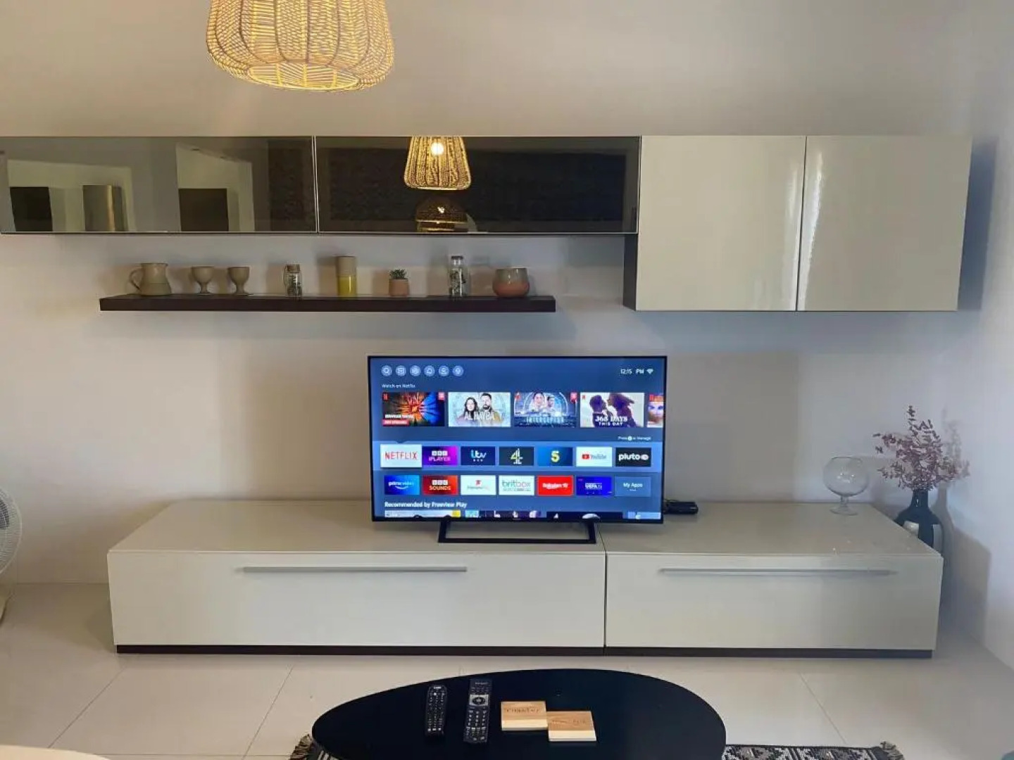 Modern and spacious 2 bedroom apartment with communal outdoor pool GZ-SMEL1-1