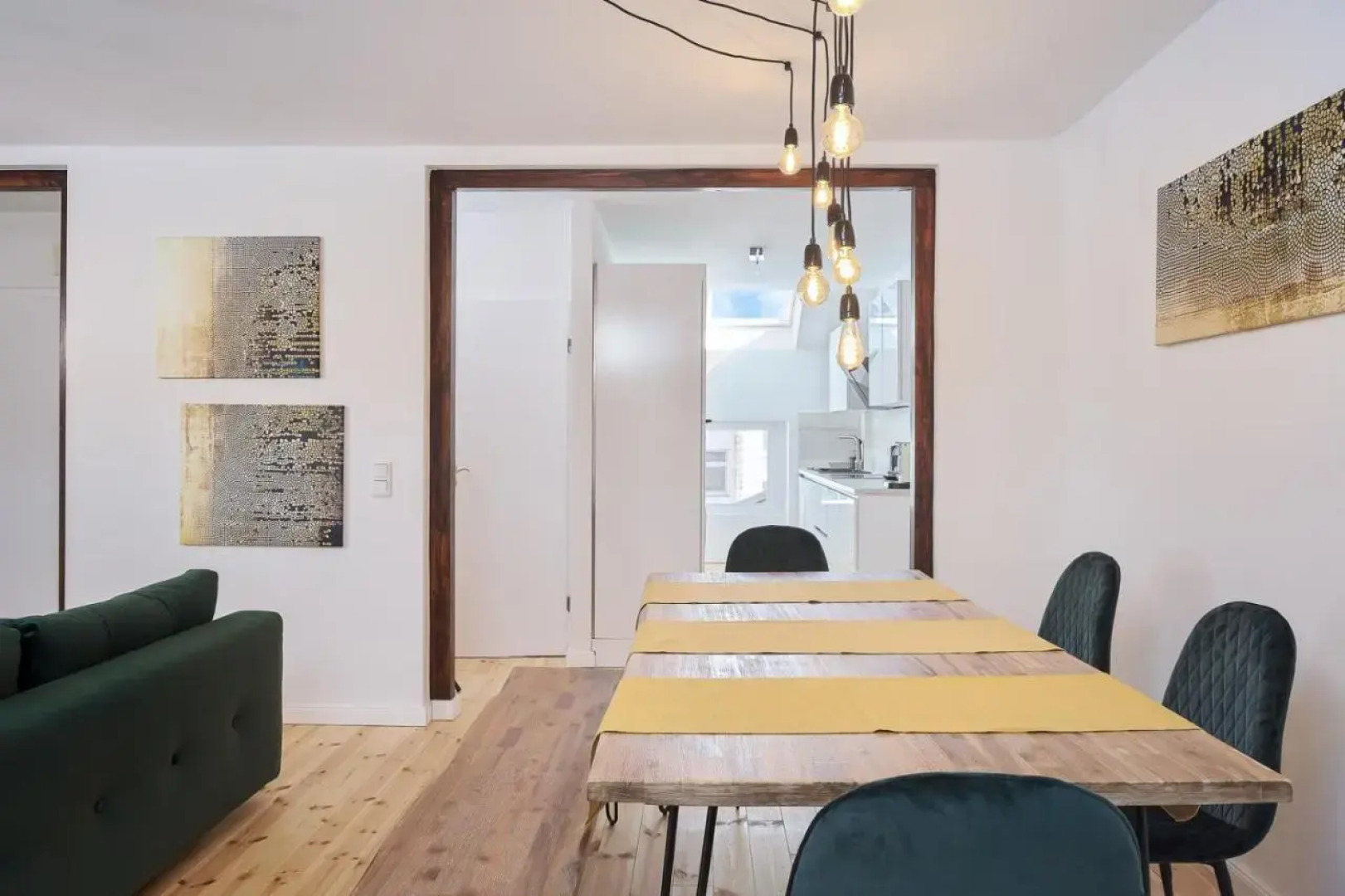 *80 M2 Stylish Apt* Netflix * Kitchen* Nespresso*