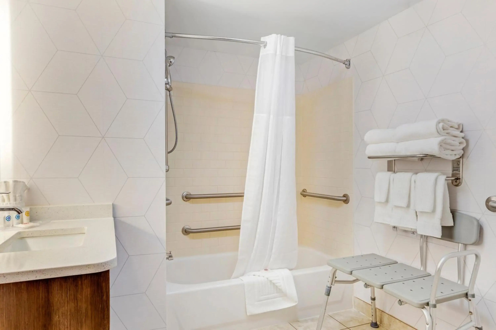 Comfort Suites Whitsett - Greensboro East