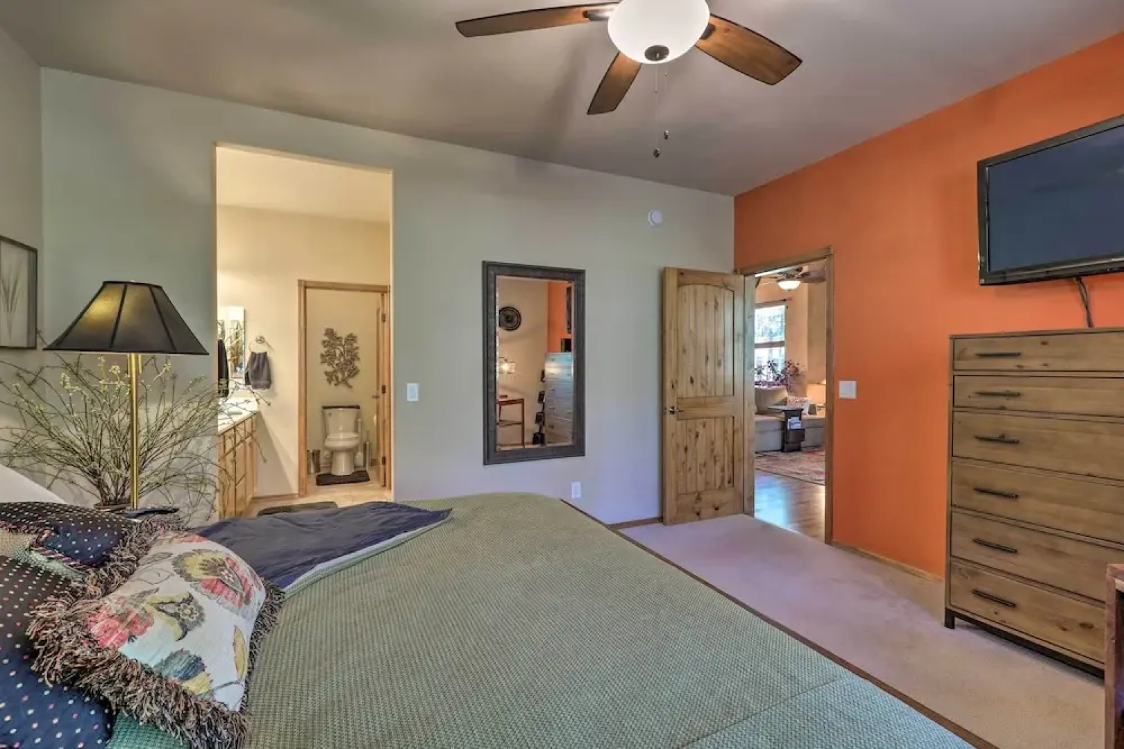 Pet-friendly Show Low Townhome w/ Deck & Grill!