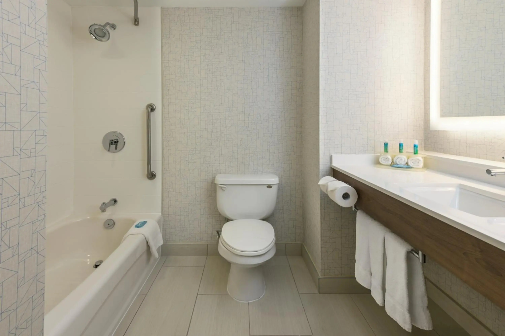 Holiday Inn Express & Suites North Bay by IHG