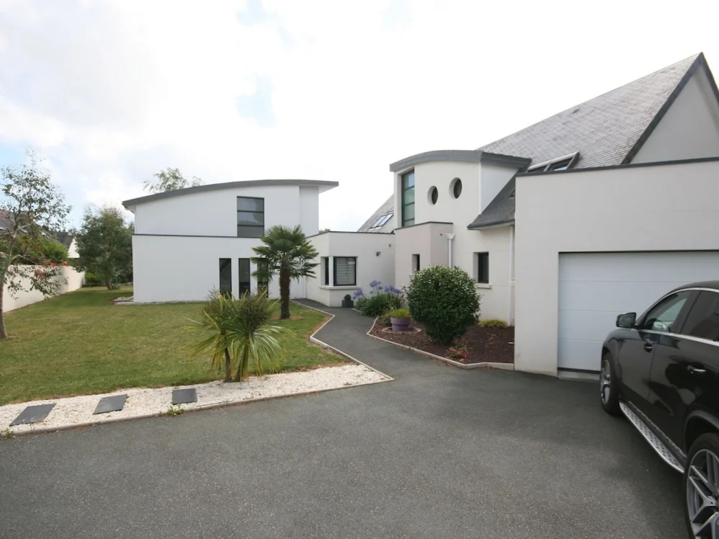 Modern Villa With Private Heated Pool, Located 2 km From the Sandy Beach