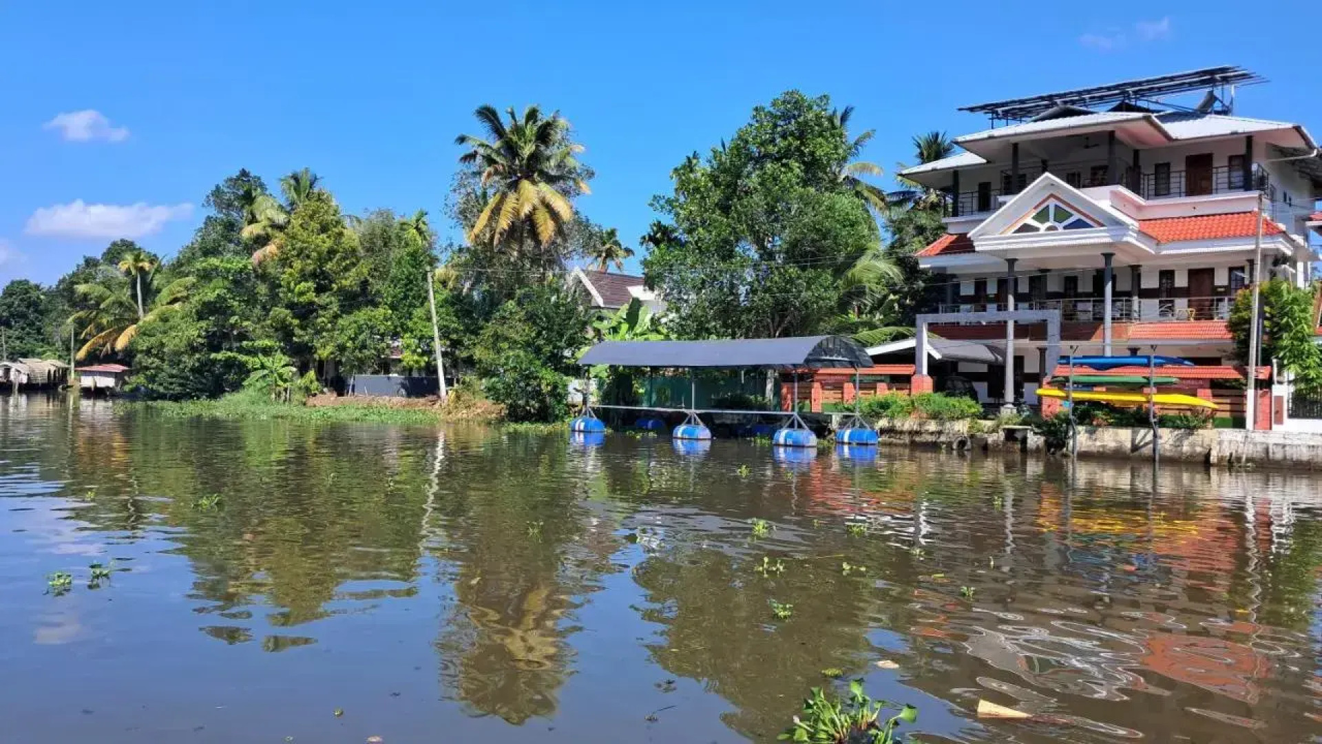 Mango Kerala Houseboats