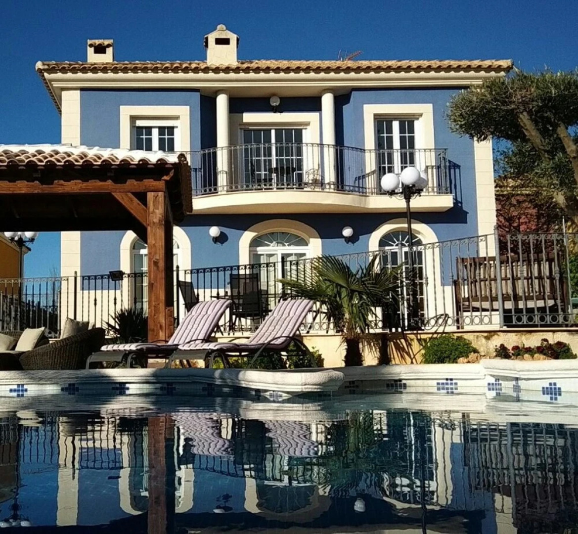 Chalet With 4 Bedrooms in Aspe, With Wonderful Mountain View, Private