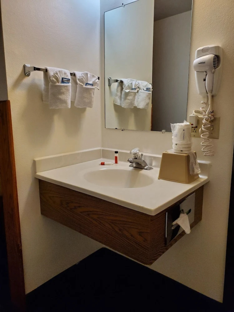 Super 8 Belgrade/ Bozeman Airport