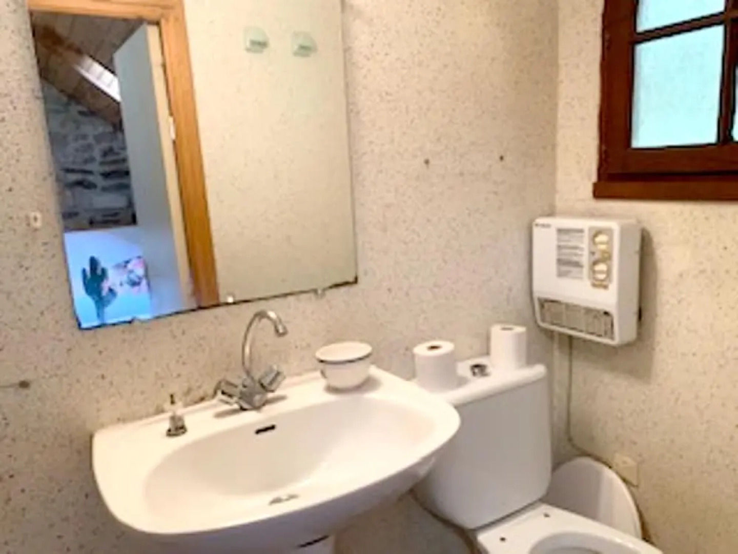 Studio in Plouguerneau, With Wonderful sea View, Enclosed Garden and Wifi