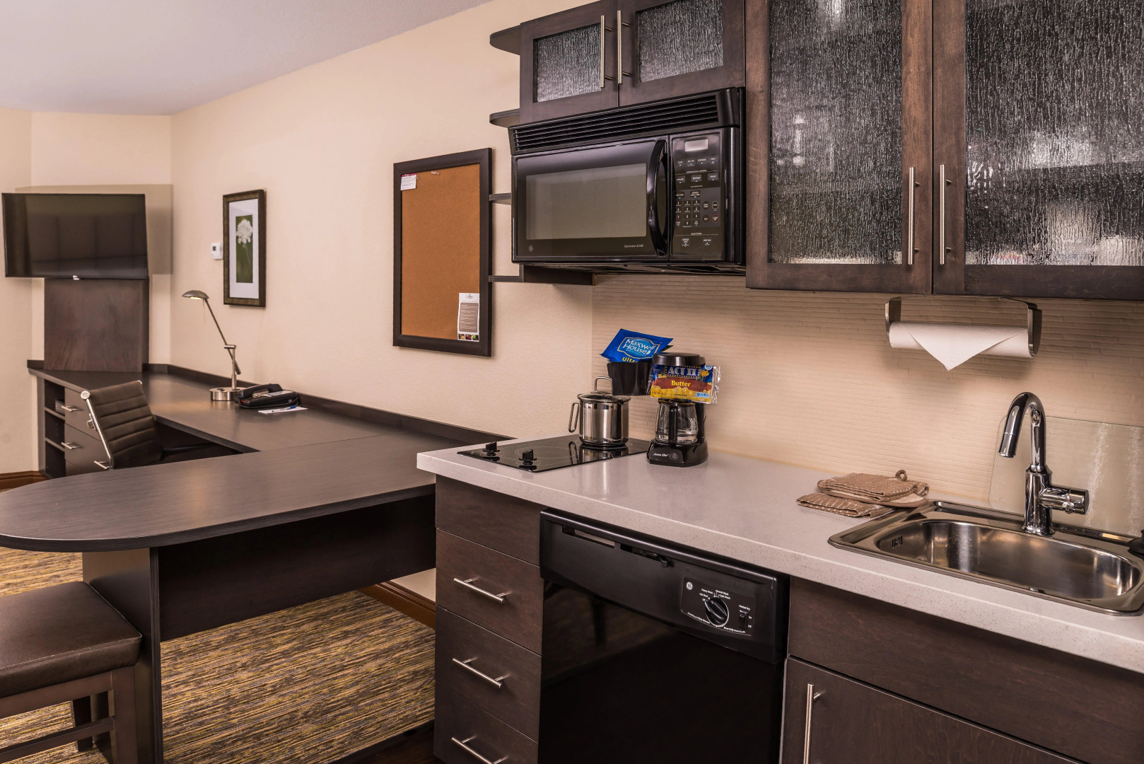 Candlewood Suites Topeka West by IHG