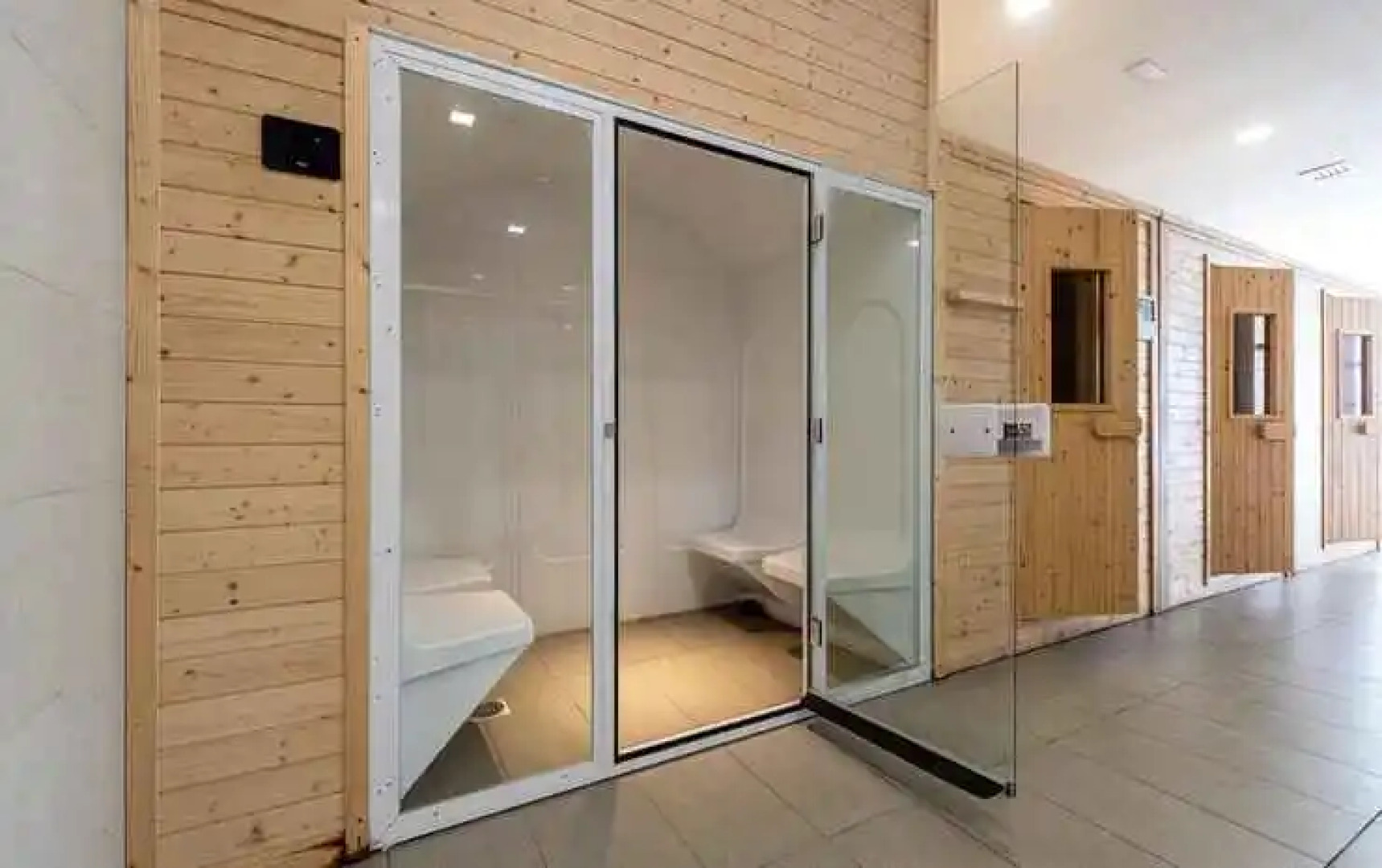 SPACIOUS HOME 3BR10PX LakeFront 5mins2MMU cyber