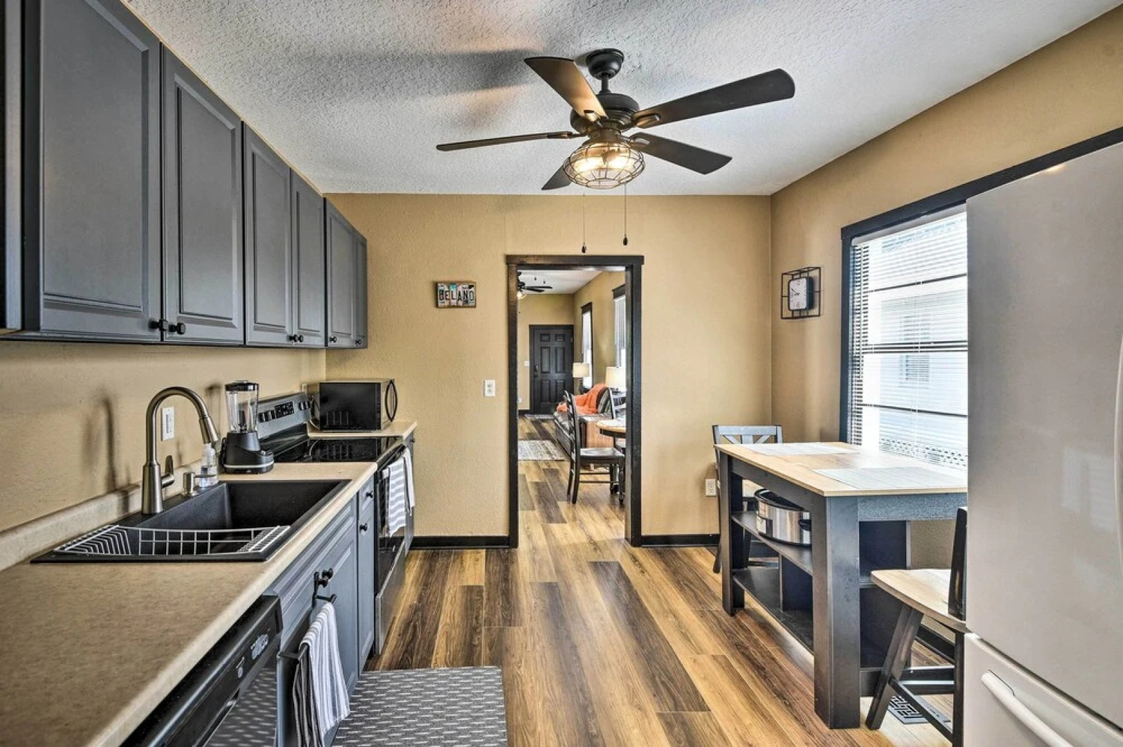 Downtown Deland Home: Walk to Stetson University!