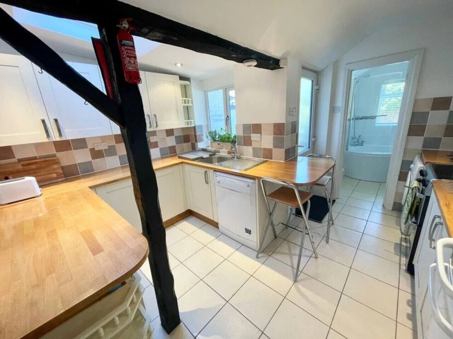 Park End House - Parking Pet Friendly - From 180 Per Night