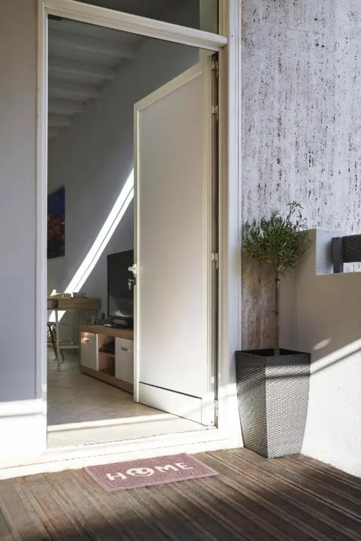 Spacious apartment-600m from the subway