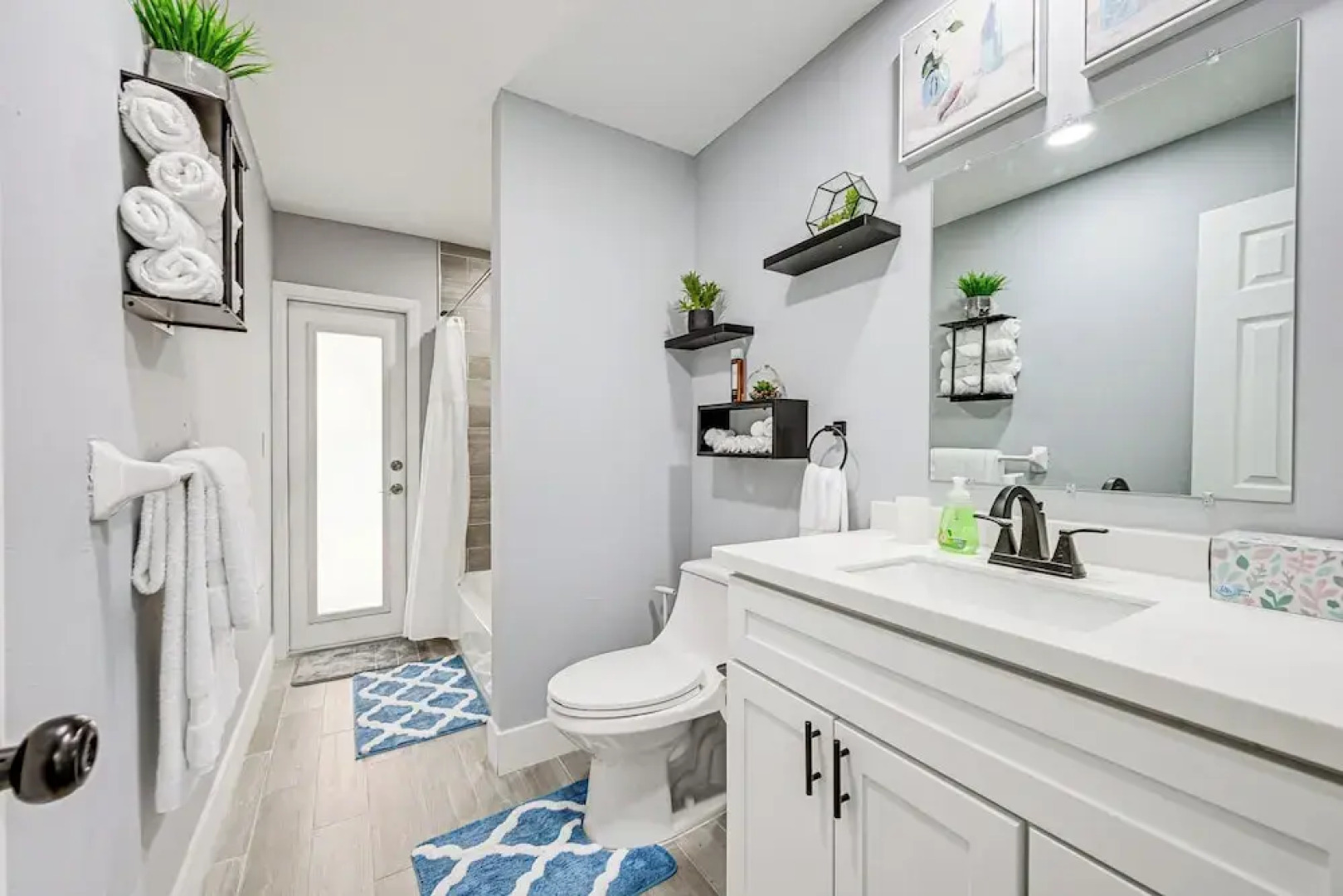 Florida Gulf Coast Getaway: Pool + Screened Lanai!