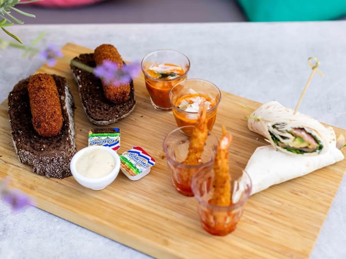 Adapted Chalet With Dishwasher, 3.5km From the sea in Egmond