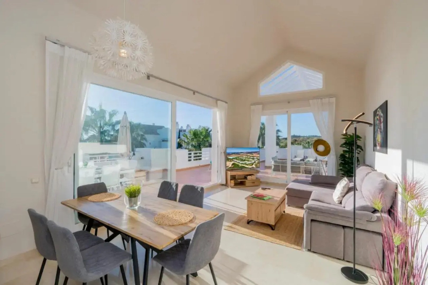 AL-321 Penthouse 3 bedrooms Alcazaba Lagoon