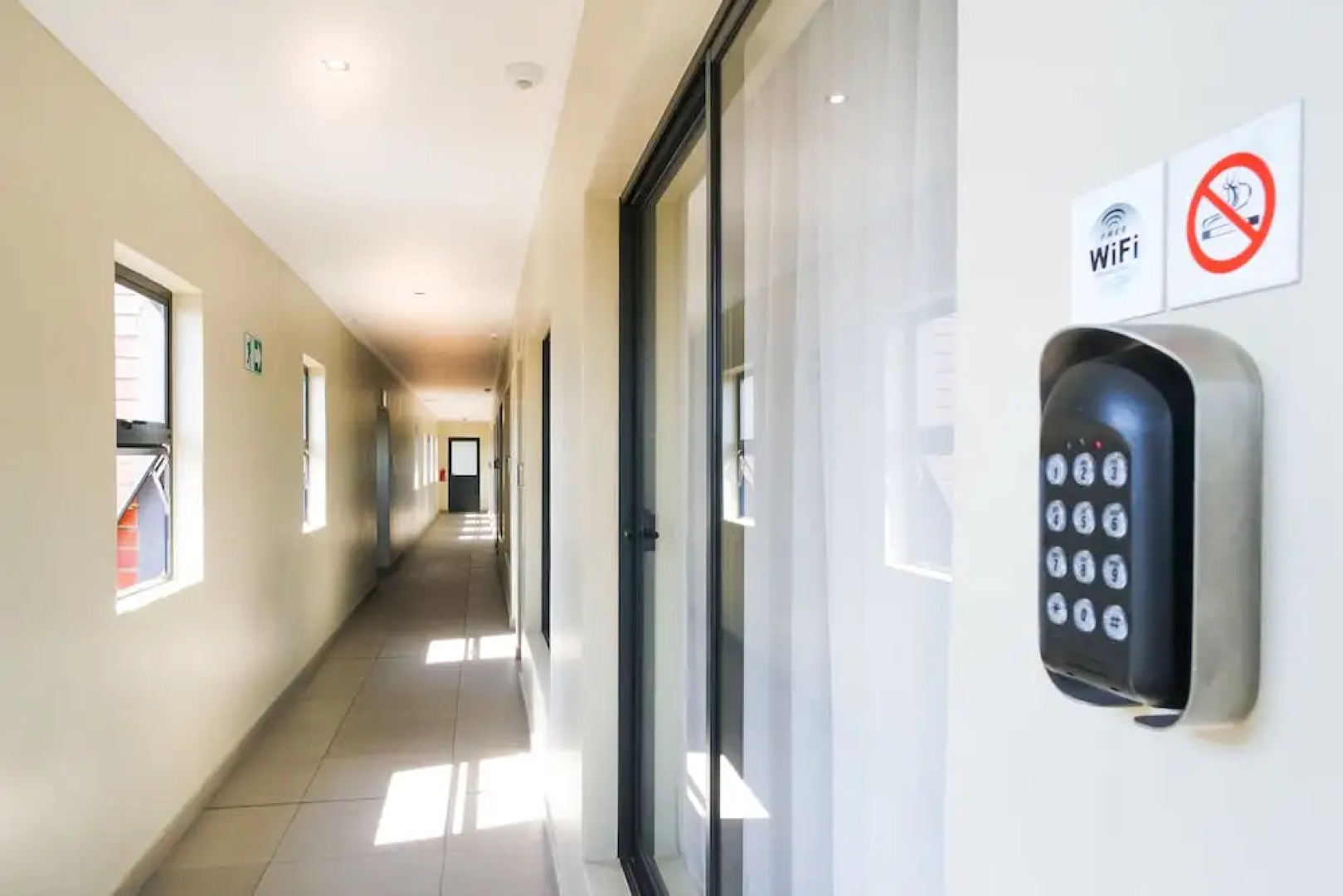 De Stroom Guest Lodge