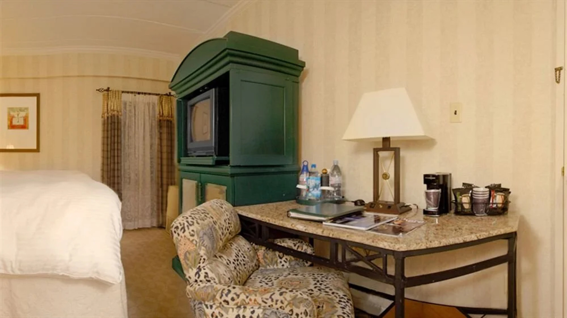 The Latham Georgetown Hotel