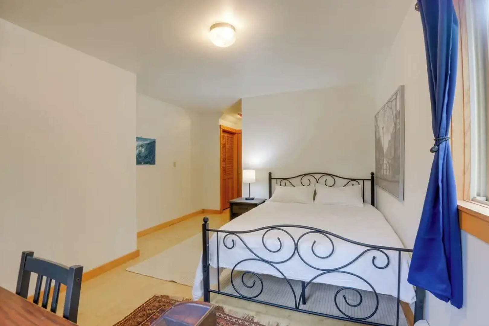 Charming Putney Home: Porch, Grill & Hiking Trails