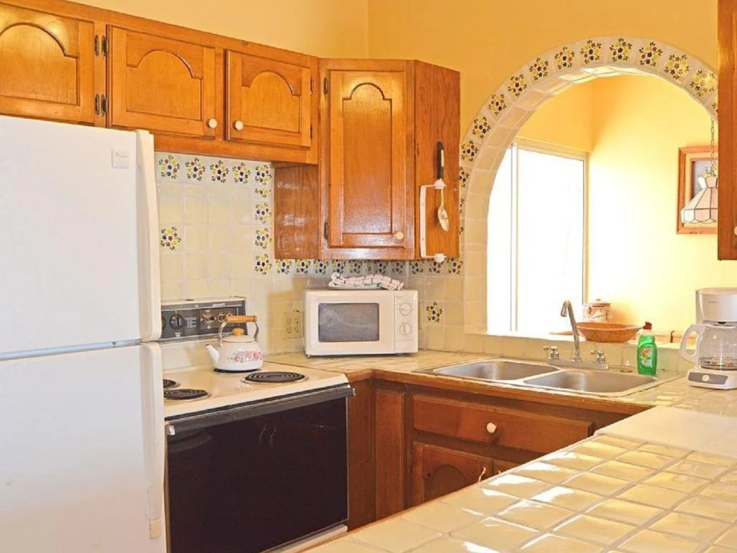 La Gaviota by RedAwning