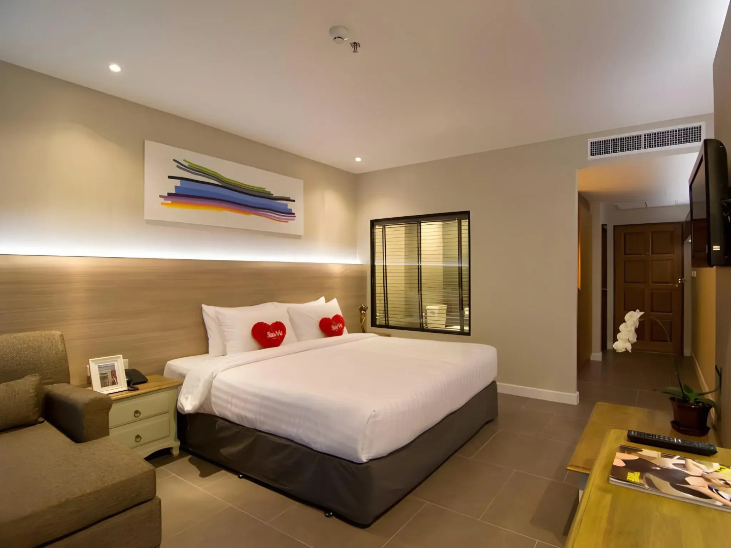 Sea Me Spring Too Hotel