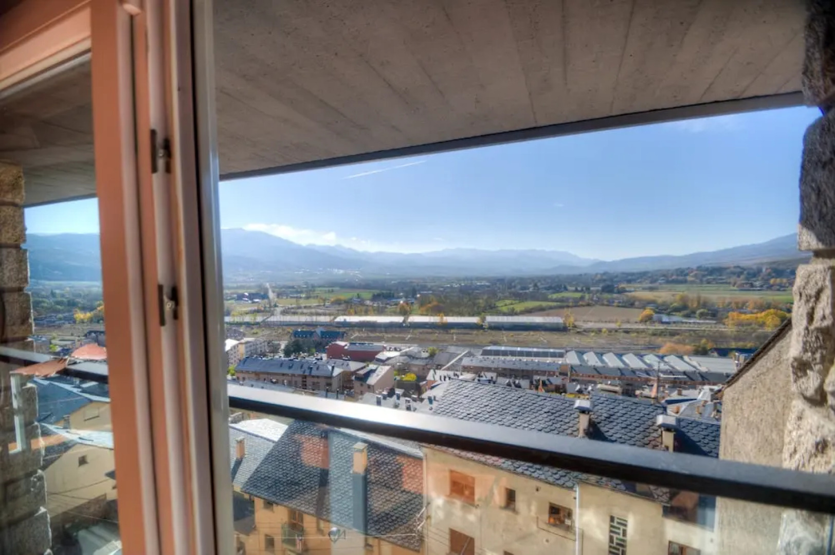 Amazing Duplex Valley Views by Hello Apartments Sitges