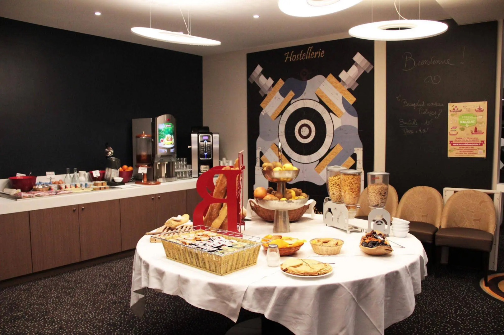 Hostellerie Saint Vincent Beauvais Aéroport