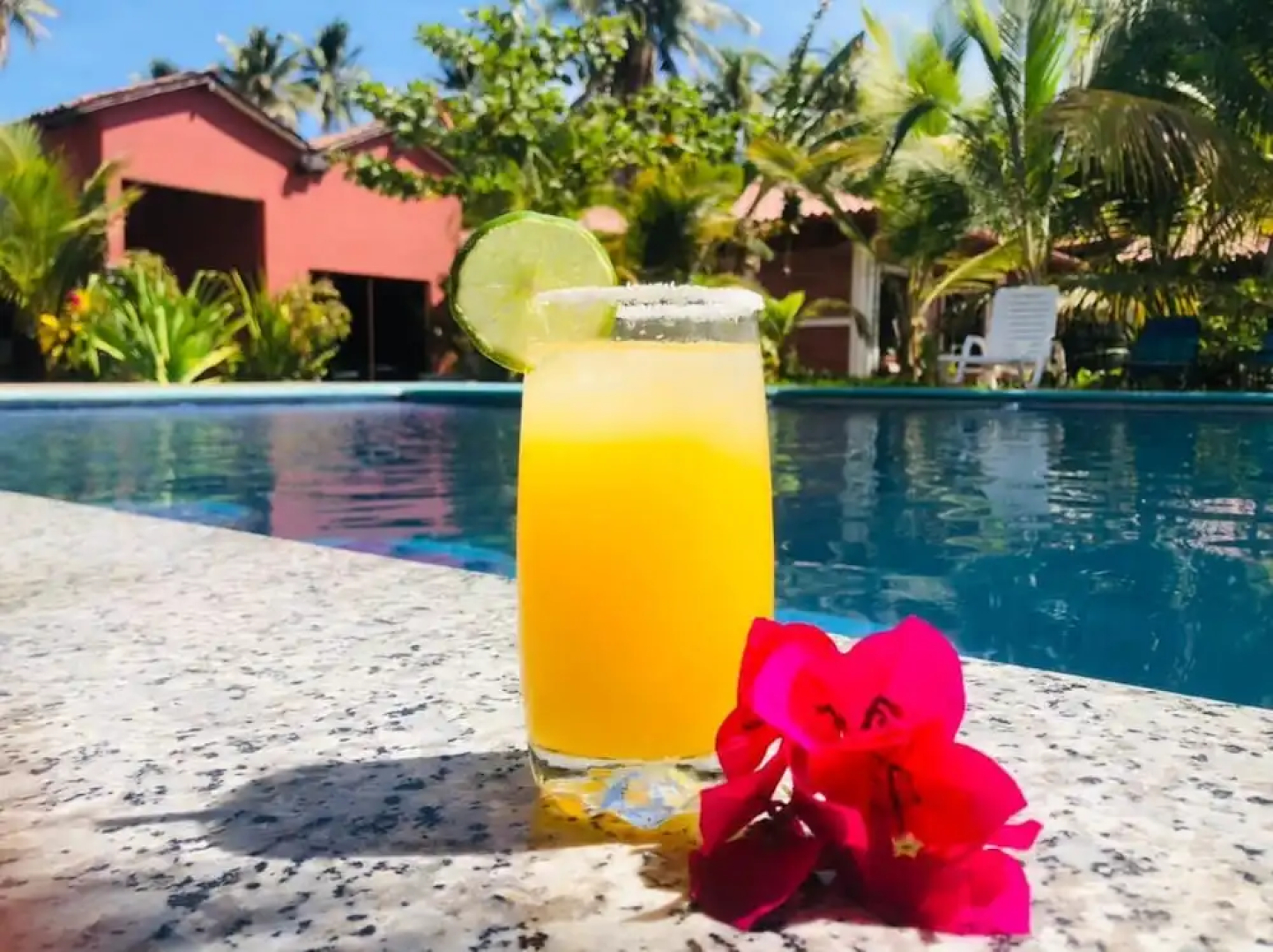 Sambo Mambo Beach Hotel