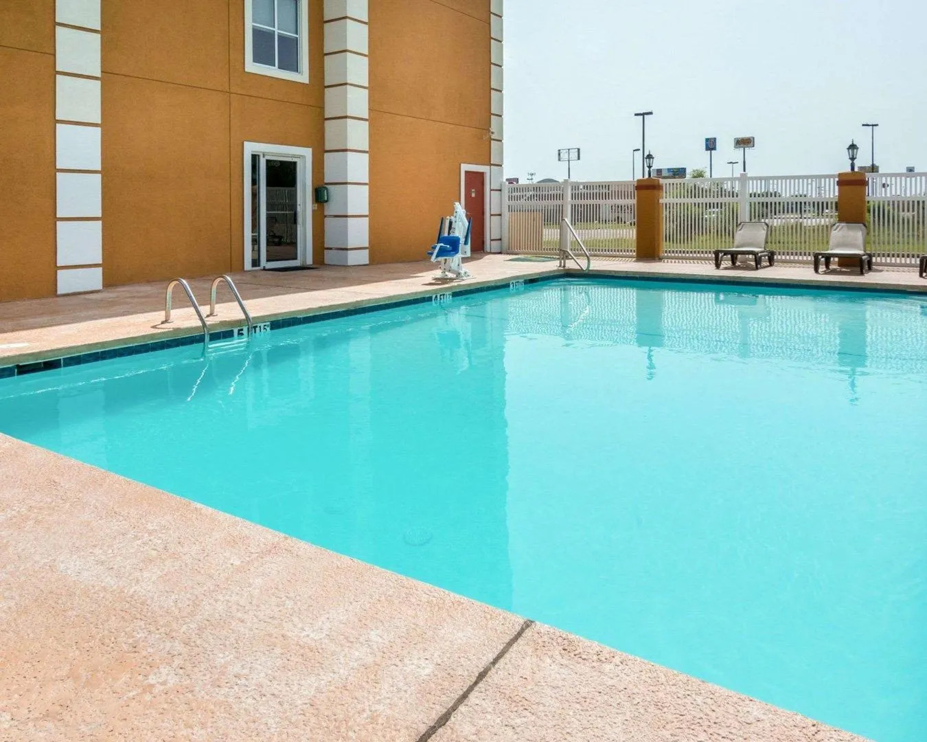 Quality Inn & Suites West Monroe