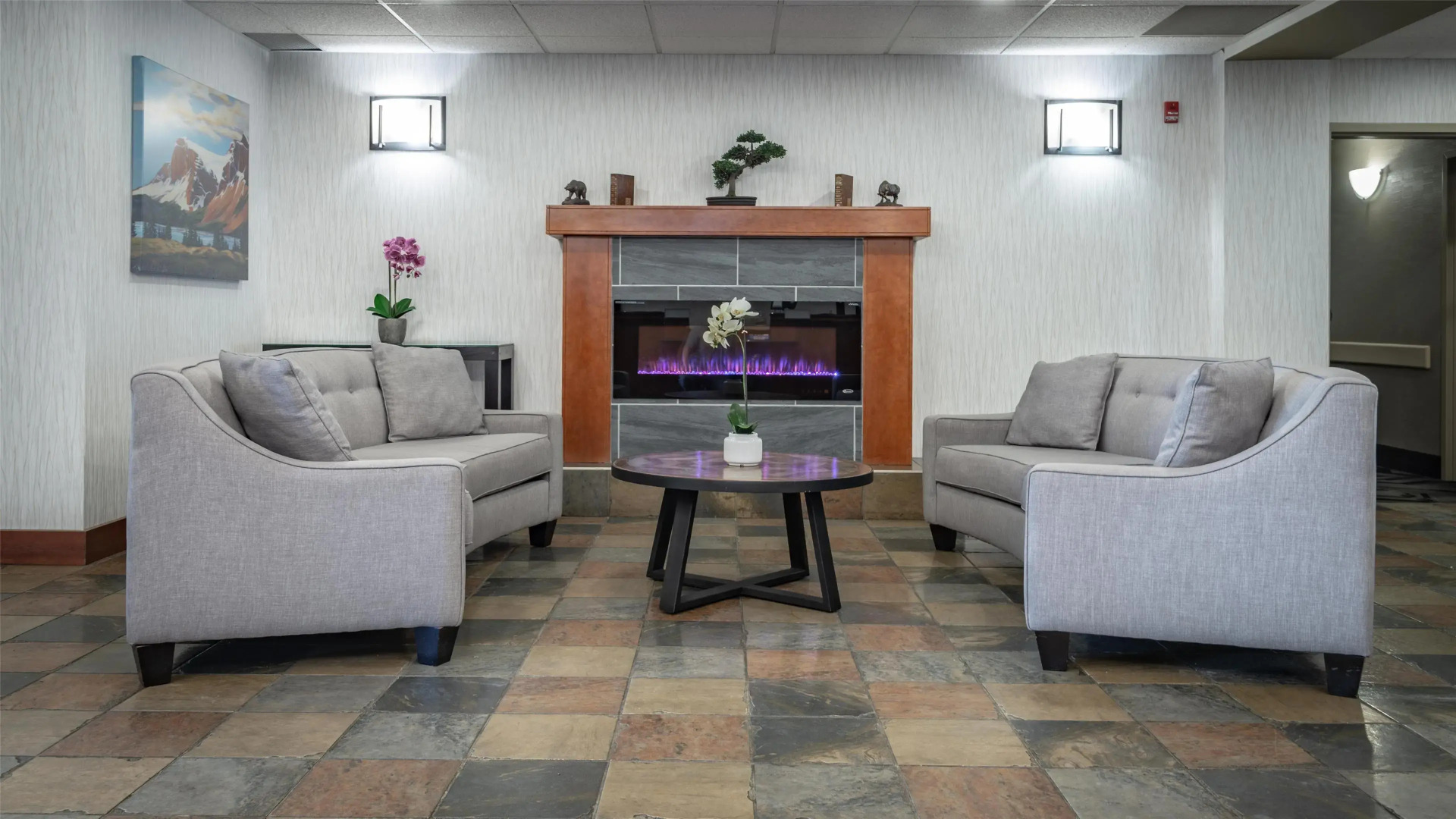 Service Plus Inns and Suites Calgary