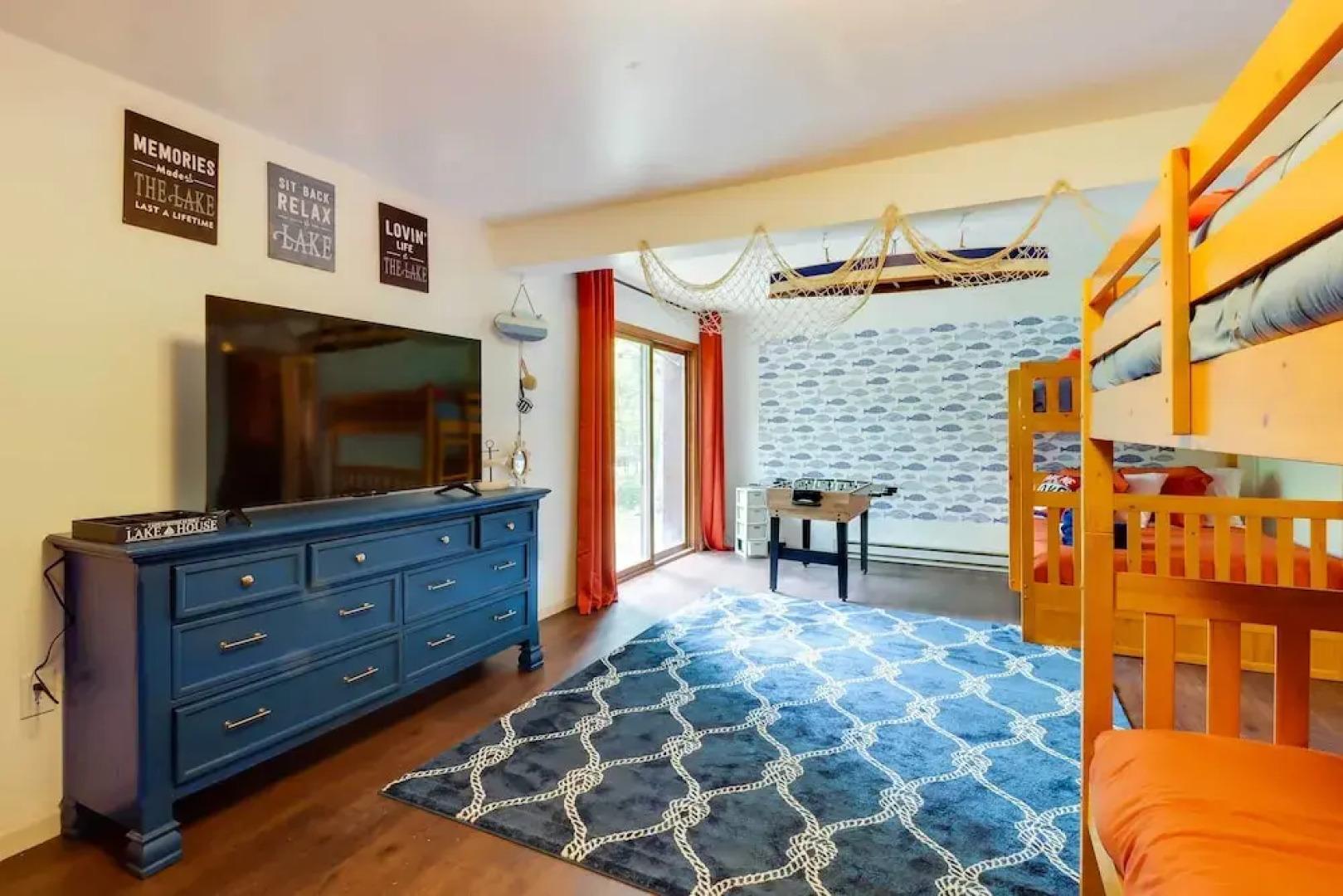 Outdoor Entertainment + Hot Tub: Poconos Home!