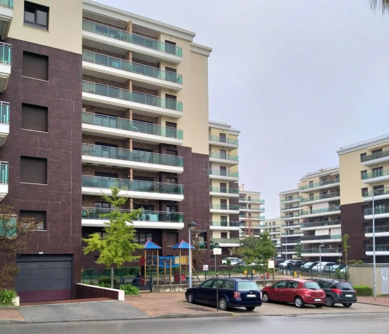 Apartment With 2 Bedrooms in Sacavém, With Furnished Balcony and Wifi