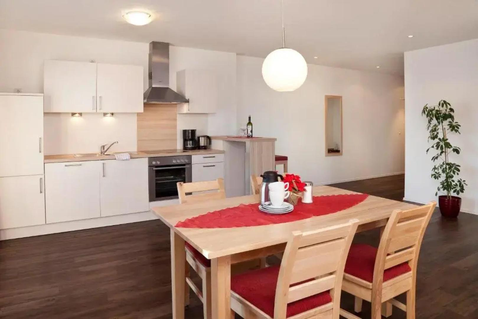 Seehotel und Appartements Schnöller