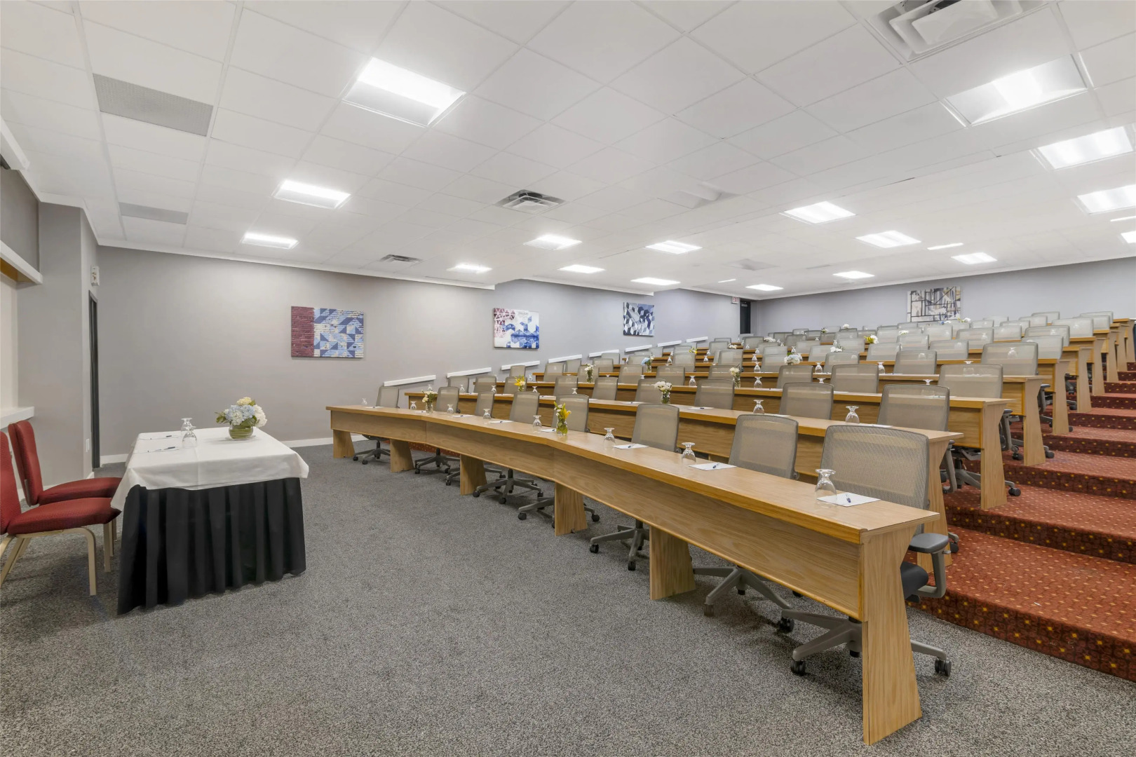 Best Western Royal Plaza Hotel & Trade Center