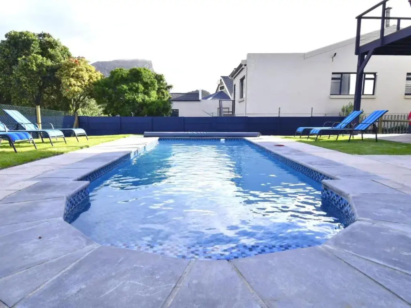 82 Steps to the Beach