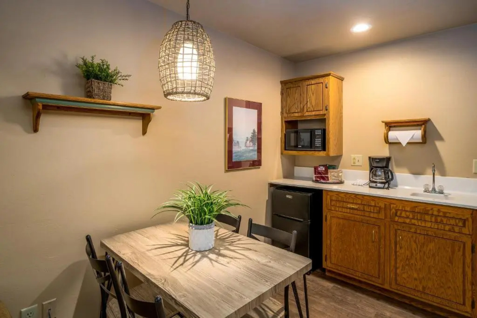 Somerset Inn & Suites