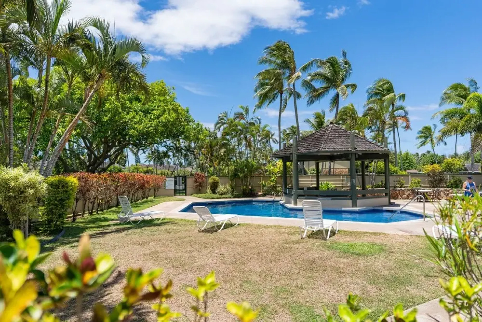 Turtle Bay West Studio With Loft 1 Bedroom Apts by Redawning