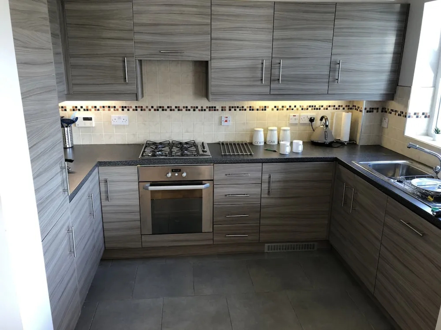 Immaculate 3-bed Apartment in Dundrum Co Down