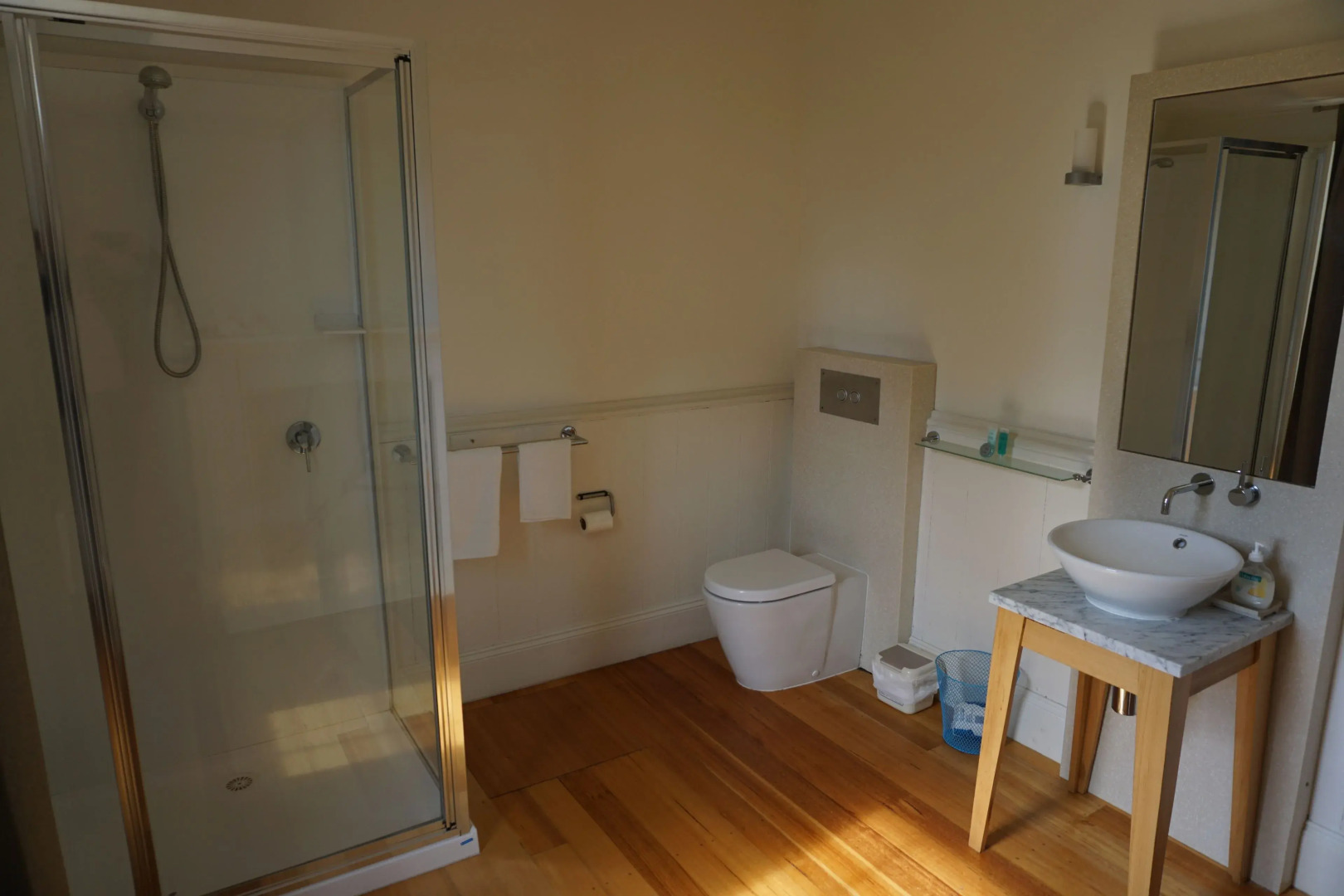 Low Head Pilot Station